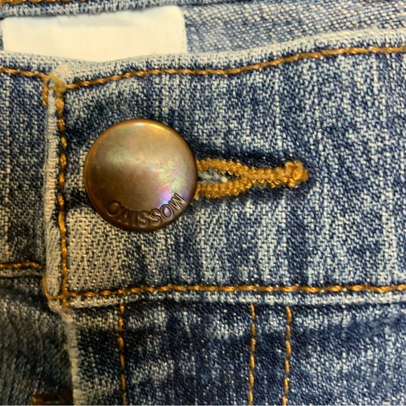 Like New Mossimo Stretch Light Wash Blue Jeans - Picture 6 of 11